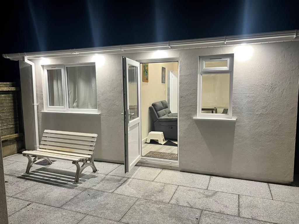 Ayos Apartment Дъблин Екстериор снимка